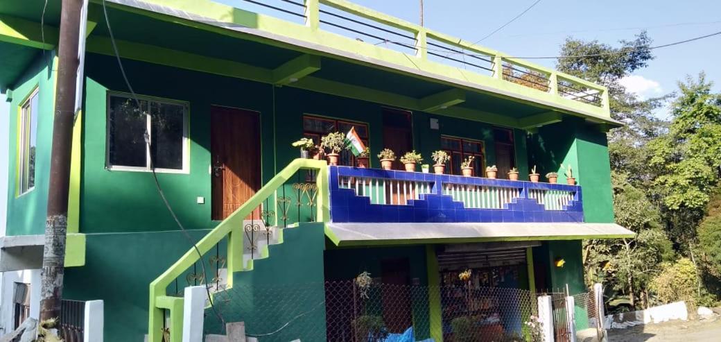 דרג'ילינג Greenery Homestay מראה חיצוני תמונה